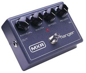 Galerie slavných krabiček - MXR FLANGER, BOSS DM-2