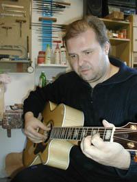 Sagitarius - reportáž z dílny mistra kytaráře Jiří