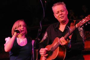 Lizzie Watkins a Tommy Emmanuel