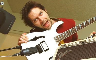 Co nového u kytarových ­velikánů - Paul Gilbert