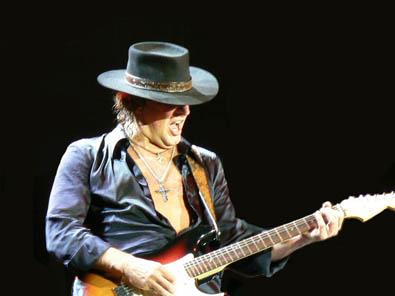 Co nového u kytarových ­velikánů... - Richie Sambora