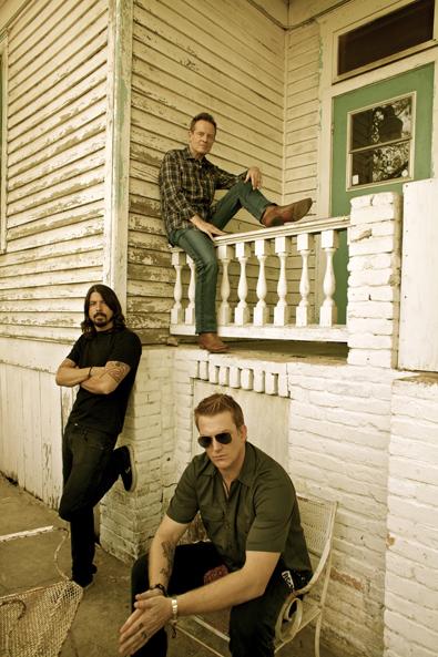 Pořádně super supi - superskupina Them Crooked Vultures
