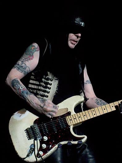 Kytaroví velikáni - Mick Mars