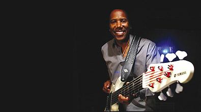 Nathan East - basový profil