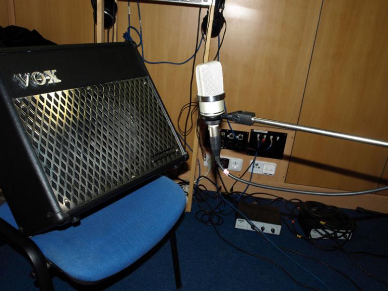 Neumann TLM 102 - … malej, ale šikovnej