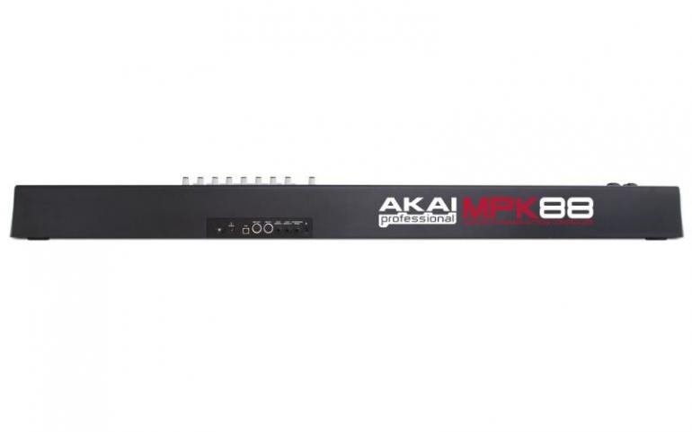 Akai MPK88 - řídicí klaviatura s kladívkovou mechanikou