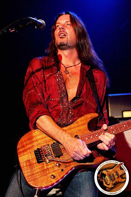 Kytaroví velikáni - Reb Beach