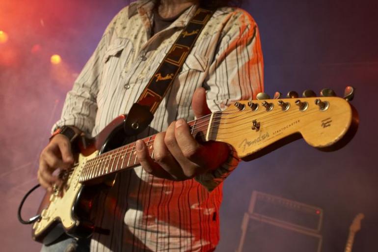 Fender Stratocaster slaví 60 - významná část hudební historie