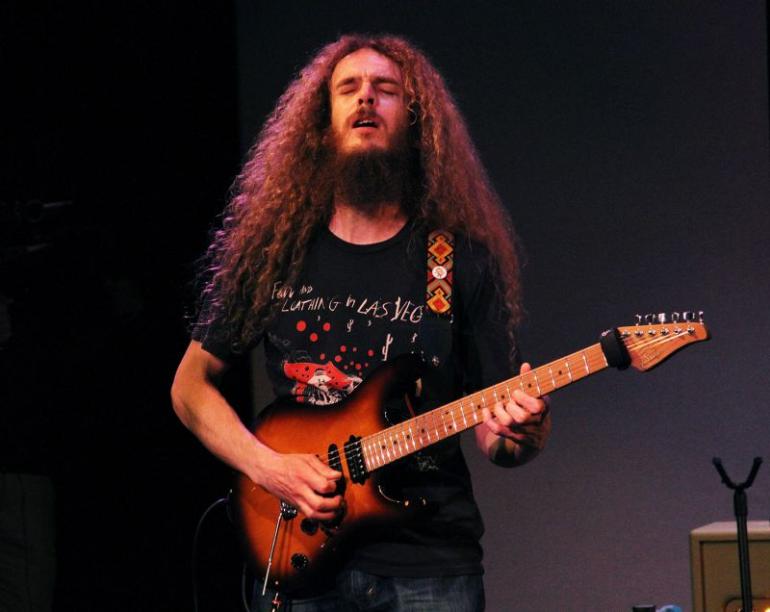 Kytaroví velikáni - Guthrie Govan