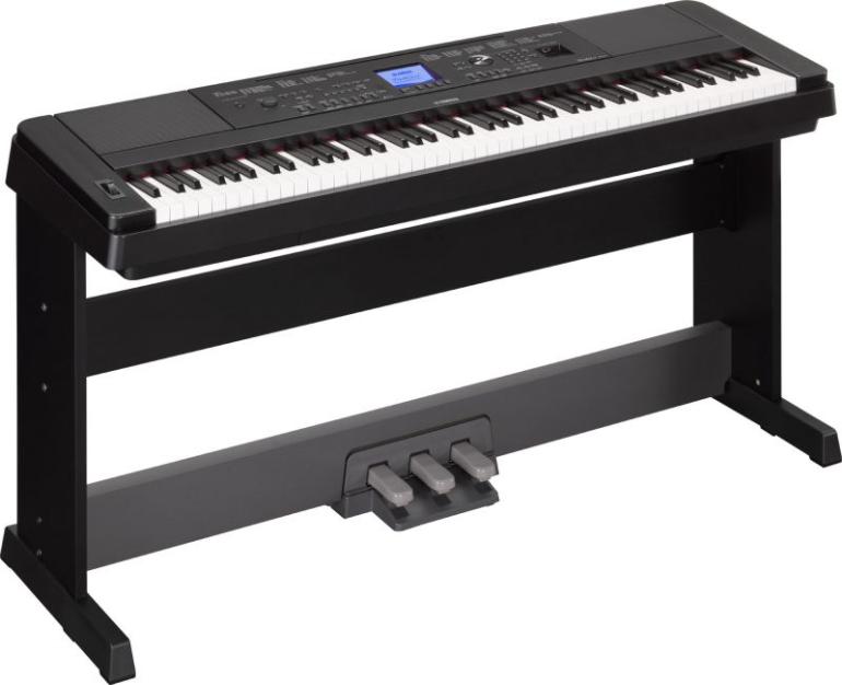 Yamaha DGX-660 s pedálovou jednotkou LP-7A