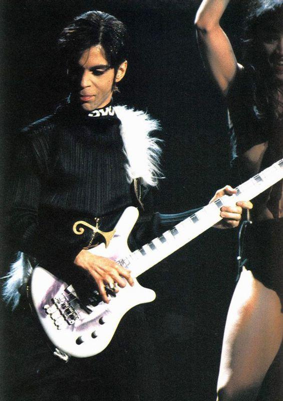 Zemřel Prince – popová ikona