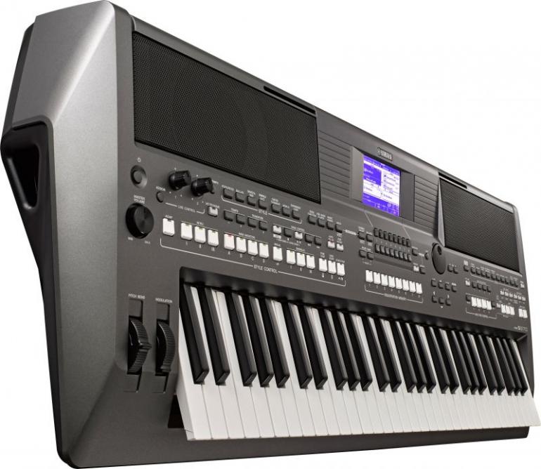 Yamaha PSR-S670 - pracovní stanice