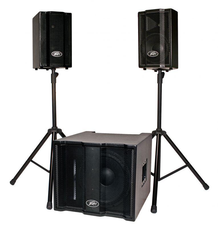 Peavey TriFlex II - zvukový aktivní systém čítající subwoofer a dvojici satelitů