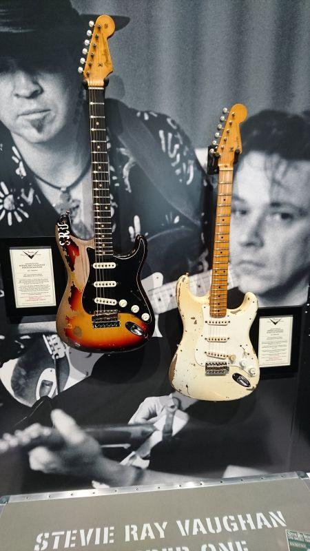 Fender Master Built: JOHN CRUZ SRV #1 LTD 30th Anniversary