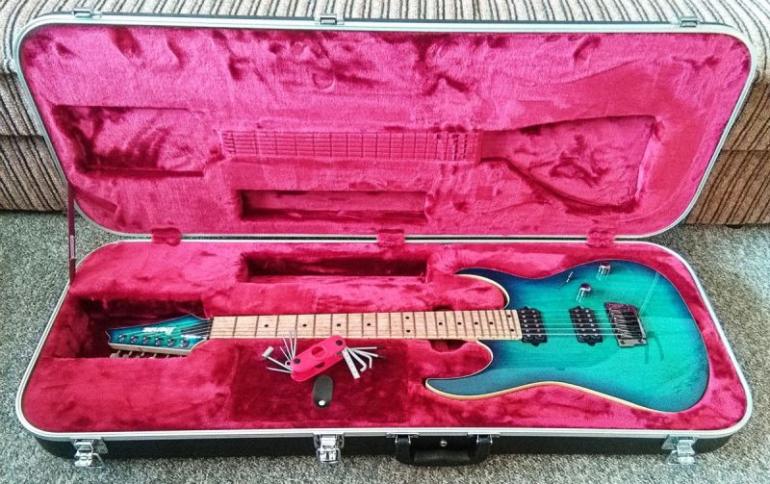 Ibanez RG 652 Prestige Nebula Green Burst - špičková elektrická kytara