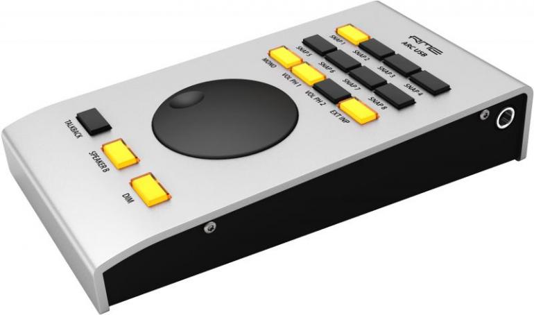 RME FireFace UFX+ - kvalitní audio rozhraní s konektivitou USB 3.0/Thunderbolt