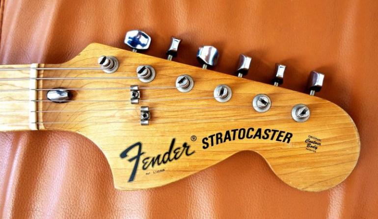 Vznik legendy Fender Stratocaster - 70. léta