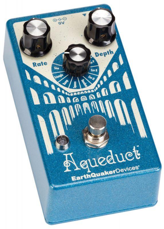 EarthQuaker Devices Aqueduct - podlahový efekt typu tremolo