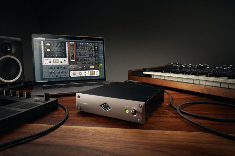 Universal Audio: UAD-2 Satellite Thunderbolt 3