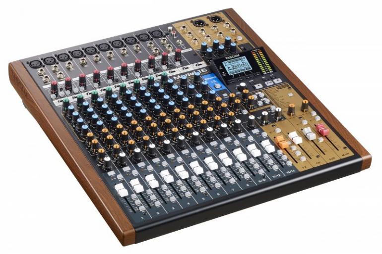 Tascam: Model 16