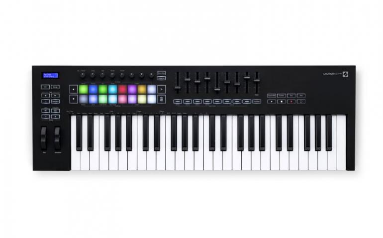 Novation Launchkey 49 - USB/MIDI keyboard