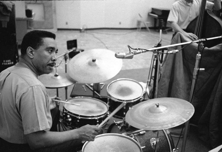 Historie a proměny bicí soupravy - rhythm and blues 50. let