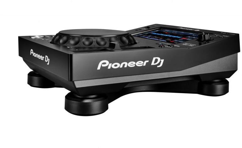 Pioneer DJ: XDJ-700
