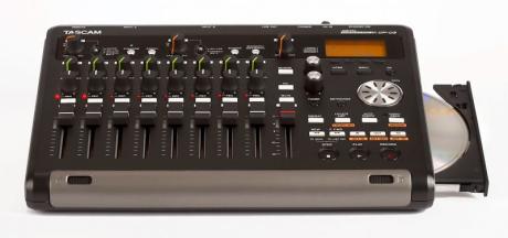 Tascam: DP-03