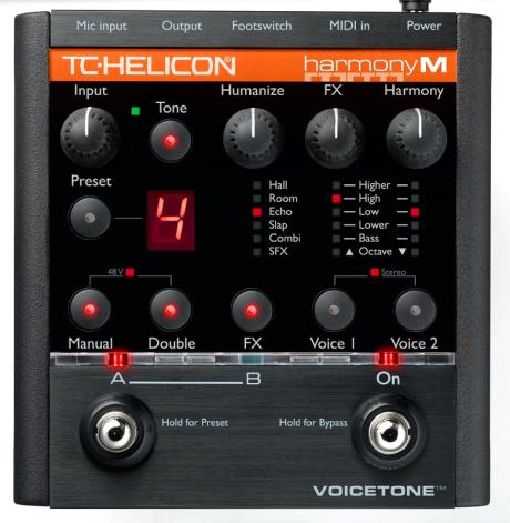 TC-Helicon VoiceTone Harmony M - malý vokální a harmonizační pedál určený hlavně pro klávesové hráče