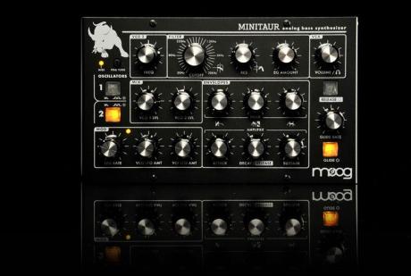 Moog MINITAUR: basový syntezátor