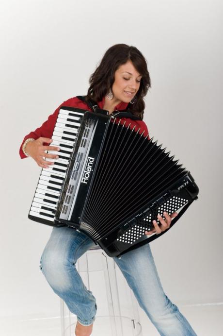 Roland V-Accordion FR-7x - digitální akordeon s modelovaným zvukem