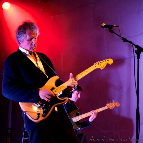 John Illsley - Bass profil