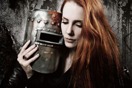 10 desek - deset nejoblíbenějších desek Simone Simons