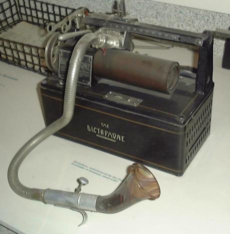 Vývoj záznamových zařízení VII - gramofon vs. fonograf