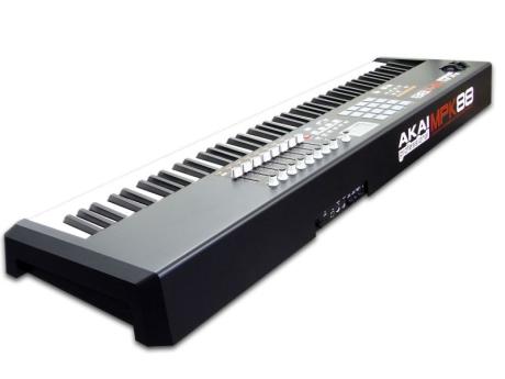 Akai MPK88 - řídicí klaviatura s kladívkovou mechanikou