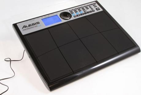 Alesis Performance Pad Pro - kontrolér pro bicí/perkuse s osmi gumovými pady