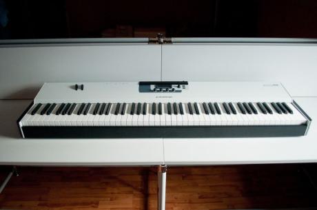 Studiologic Acuna 88 - řídicí MIDI klaviatura