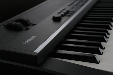 Yamaha CP 4 STAGE