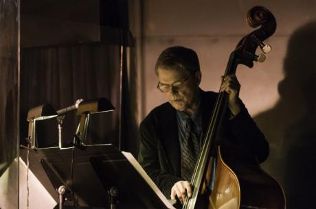 Charlie Haden - Bass profil