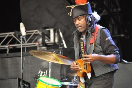 Roy Wooten a jeho vynález - Drumitar