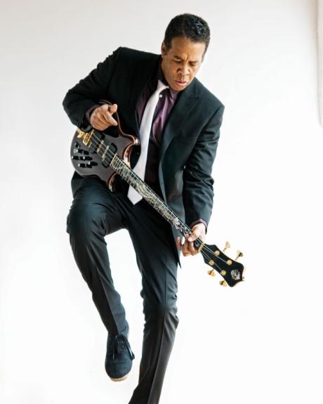 Stanley Clarke - Bass profil