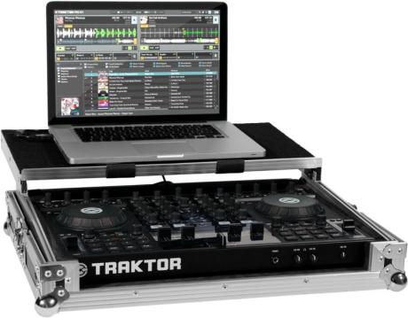 Native Instrument Traktor Kontrol S4 - all-in-one DJský kontrolér se zabudovanou zvukovou kartou