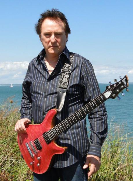 Kytaroví velikáni - Denny Laine