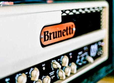 Aparáty Brunetti - povídání a vyšší lize kytarových aparátů
