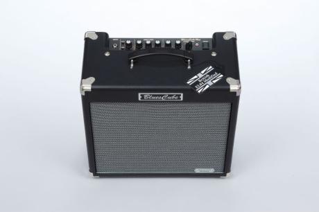 Roland: Guitar Amp