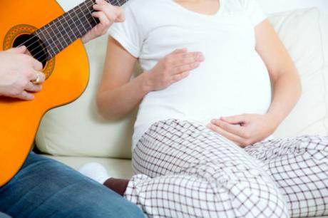 Hudební psychologie - 23. díl - Vliv poslechu hudby při spánku a během těhotenství 