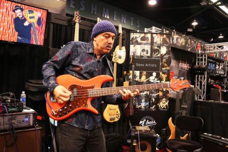 Bobby Vega - Bass profil