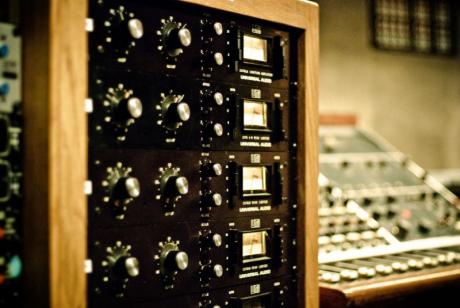 Universal Audio - Od analogu k digitálu a zase zpátky