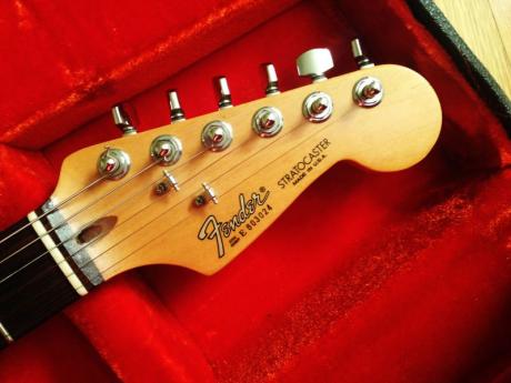 Vznik legendy Fender Stratocaster - 90. léta