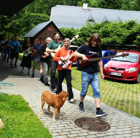 Jak koupit kvalitní nástroj - baskytarový workshop